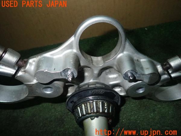 3UPJ=24640702]トライアンフ ストリートトリプル85(SMTTTL1166D)純正 ステアリングステム 中古_m4