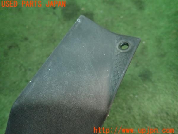 3UPJ=24660008]カワサキ ニンジャ400(EX400G)純正 53065-0043 サイドパネル 右 シートカバー 中古_m2
