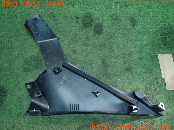 3UPJ=24660008]カワサキ ニンジャ400(EX400G)純正 53065-0043 サイドパネル 右 シートカバー 中古_m3