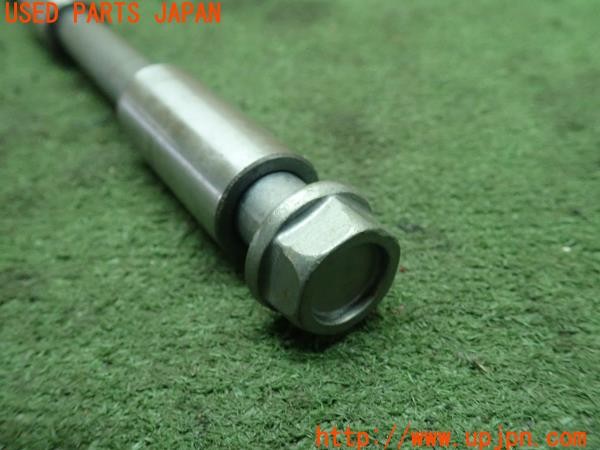 3UPJ=24660549]カワサキ ニンジャ400(EX400G)純正 ピボットシャフト 中古_m2
