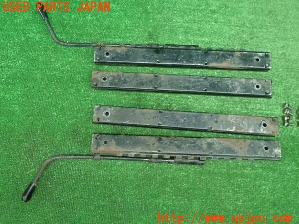 3UPJ=24720612]ポルシェ 944(型式不明)純正 シートレール 中古_m1