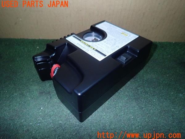 3UPJ=24790625]レクサス NX300h(AYZ10)純正 パンク修理キット エアコンプレッサー 中古_m1