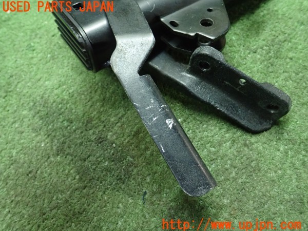 3UPJ=24830031]BMW Z4 ロードスター 2.5i(BT25 E85)前期 純正 7056426 ソフトトップ開閉 油圧シリンダー 中古_m3