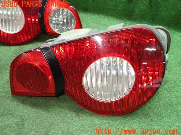 3UPJ=24830547]BMW Z4 ロードスター 2.5i(BT25 E85)前期 純正 テールランプ 中古_m2