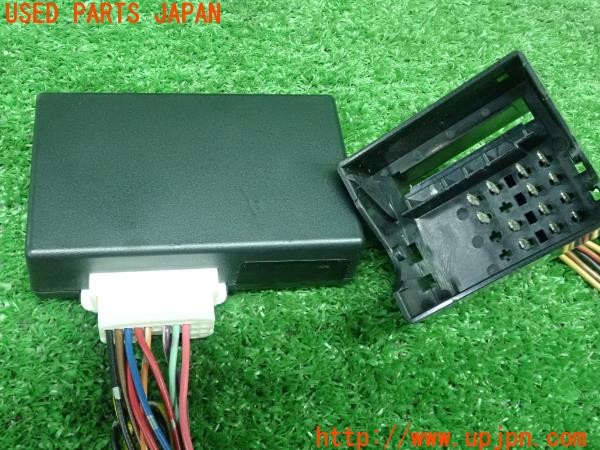 3UPJ=24980604]VW ゴルフ R32(1KBUBF)kanatechs カナテクス CAN-Bus インターフェースユニット オーディオ取付キット KNA-106 中古_m2