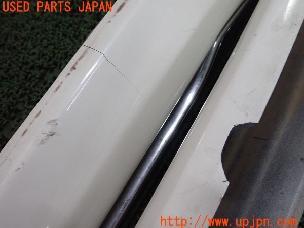 クラウンマジェスタ(URS206)純正 サイドステップ 中古 の商品画像