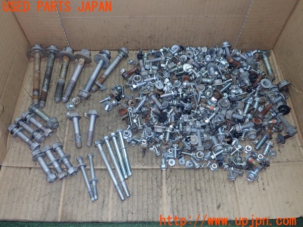 3UPJ=25030720]クラウンマジェスタ(URS206)ネジ・ナット・ステー類 セット ジャンク_m0