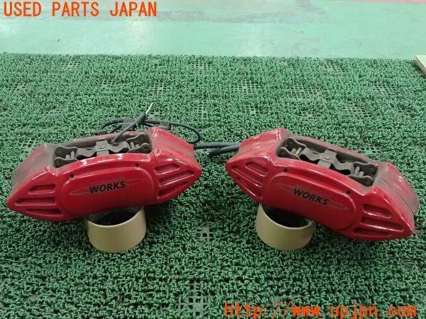 3UPJ=25100301]BMW ミニ ジョンクーパーワークス(MFJCW R56)純正 brembo ブレンボ フロントキャリパー 中古_m0