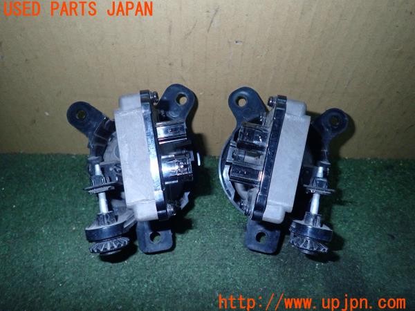 3UPJ=25180558]レヴォーグ STI Sport R EX(VNH B型)純正オプション フォグランプ 2色切り替え 中古_m4