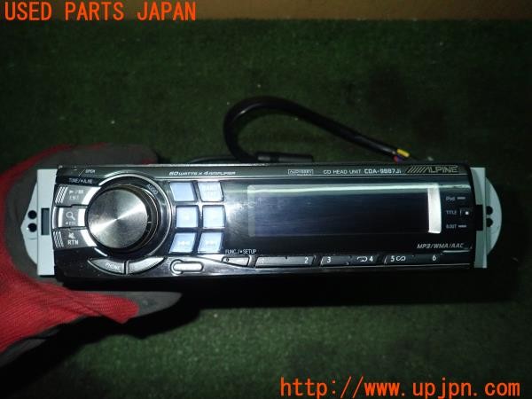 3UPJ=25200518]VW ニュービートルカブリオレ(1YAZJ)ALPINE アルパイン CDA-9887Ji CDプレーヤー 中古_m1