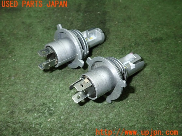 3UPJ=25220505]ハイエースバン 200系(KDH201V 2型)社外 LEDバルブ① ヘッドライト 中古_m1
