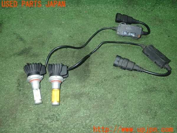 3UPJ=25220590]ハイエースバン 200系(KDH201V 2型)IPF LEDバルブ② フォグランプ 中古_m0