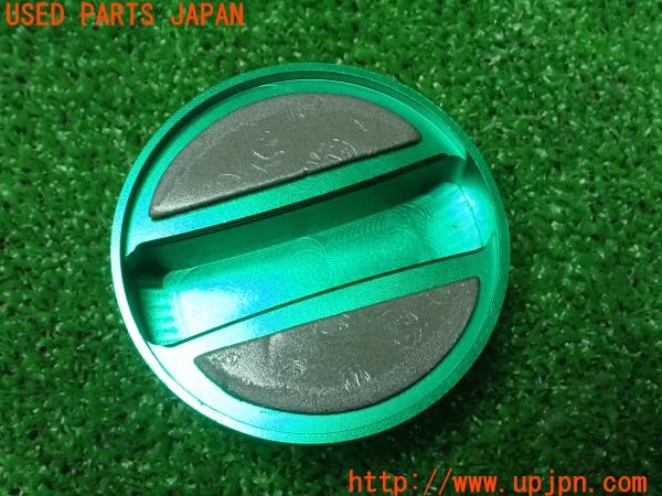 3UPJ=25250012]CX-5(KF2P)社外 フューエルキャップカバー 燃料タンクキャップカバー ディーゼル燃料キャップ タンクフィラーカバー 中古_m1