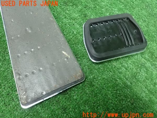 3UPJ=25250630]CX-5(KF2P)社外 ペダルカバー フットレスト ブレーキ 2点 中古_m4