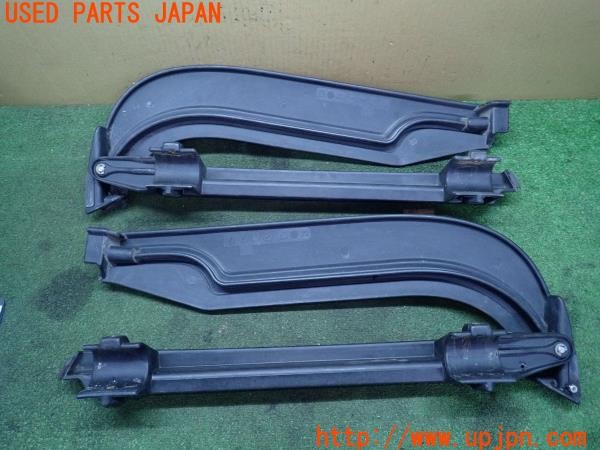 3UPJ=25260013]ジープラングラー(TJ40S)純正 55175858A 55175859A ウィンドシールドヘッダーチャンネル 中古_m1