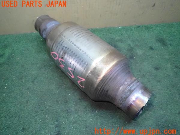 3UPJ=25300159]プリウス(MXWH60)純正 触媒 マニバーター マテリアル 約1.5Kg 切断加工品 ジャンク_m1