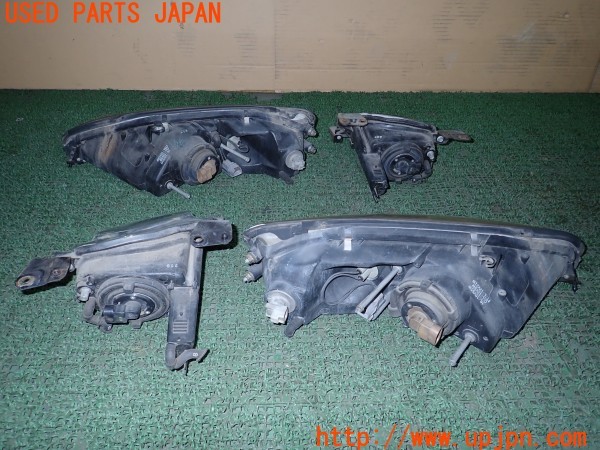 3UPJ=25350561]ソアラ 3．0GT(JZZ31)純正 ヘッドライト 中古_m1