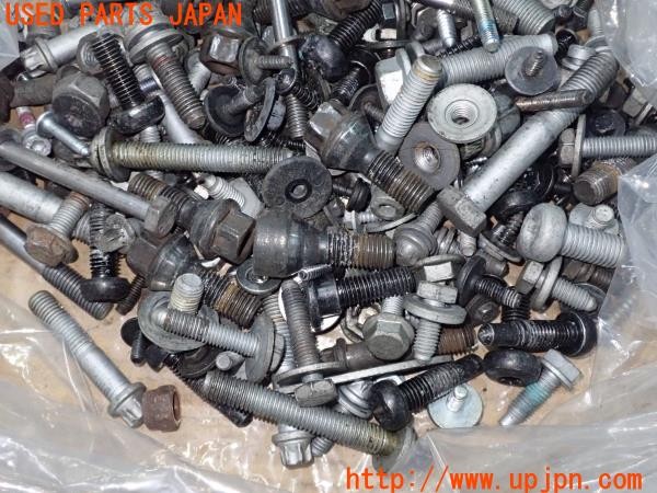 3UPJ=25420720]BMW M3(VA40 E90)ネジ・ナット・ステー類 ジャンク_m1
