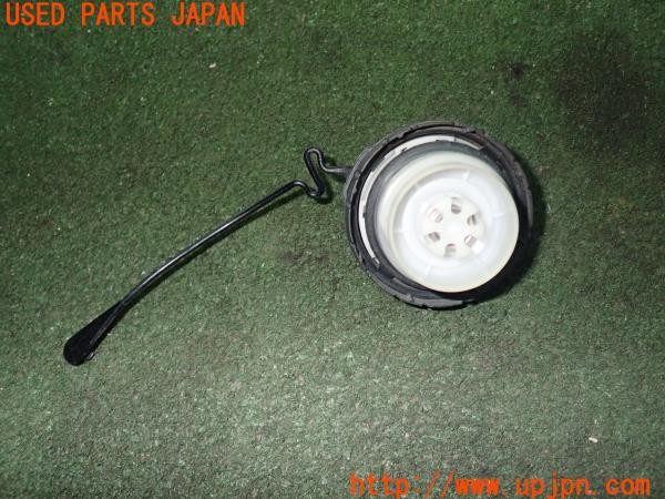 3UPJ=25460120]レクサス RC-F(USC10)純正 フューエルキャップ 中古_m2