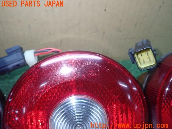 3UPJ=25500547]ロータス エリーゼ(111 S2)純正 テールランプ 中古_m3
