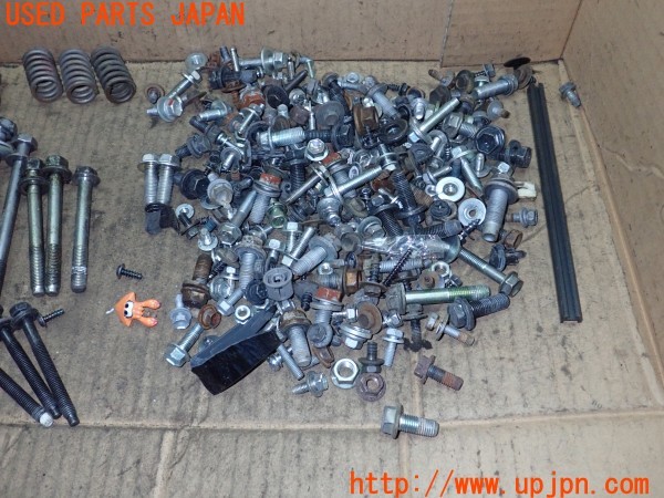 3UPJ=25550720]アルファードV(ANH10W)ネジ・ナット・ステー類 セット ジャンク_m2