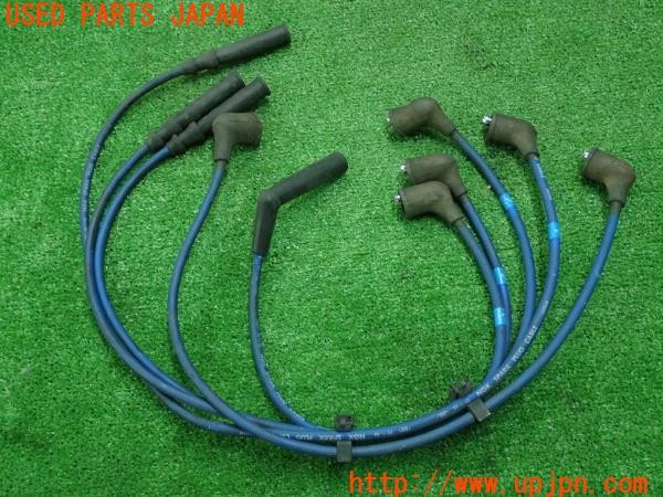 3UPJ=25700146]フィガロ(FK10)NGK スパークプラグケーブル プラグコード R-8 5本 中古_m1