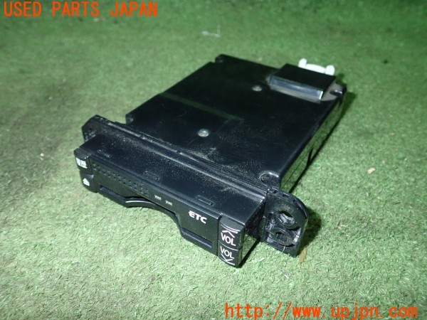 3UPJ=25750503]クラウンマジェスタ(URS206)純正ビルトイン 86980-28030 ETC車載器 中古_m0