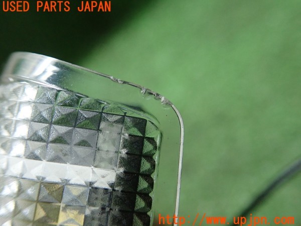 3UPJ=25750512]クラウンマジェスタ(URS206)社外 カーテシランプ ドア下側 中古_m3