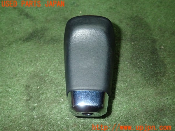 3UPJ=25750614]クラウンマジェスタ(URS206)純正 シフトノブ 中古_m3