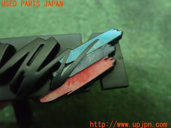 3UPJ=25770008]BMW Z4(LM30 E89)社外 フロントグリル用 エンブレム 中古_m3