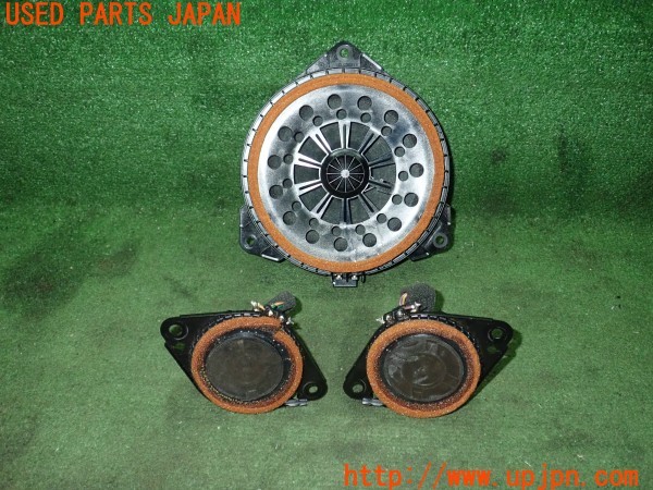 3UPJ=25780535]ハリアー(ZSU60W)前期 純正 861600R140 861600WU50 リアスピーカー 中古_m0