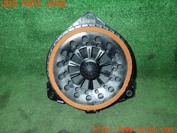 3UPJ=25780535]ハリアー(ZSU60W)前期 純正 861600R140 861600WU50 リアスピーカー 中古_m1