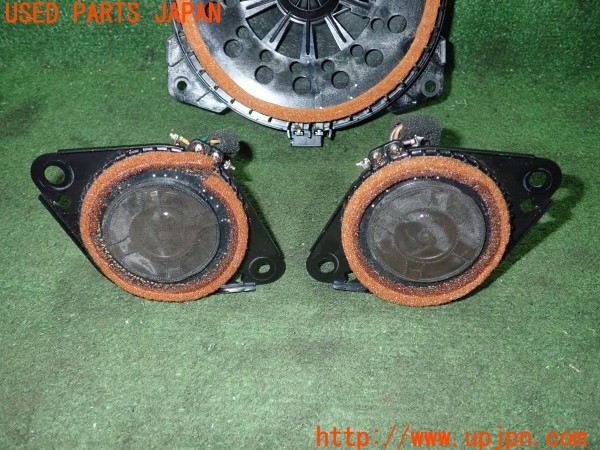 3UPJ=25780535]ハリアー(ZSU60W)前期 純正 861600R140 861600WU50 リアスピーカー 中古_m2