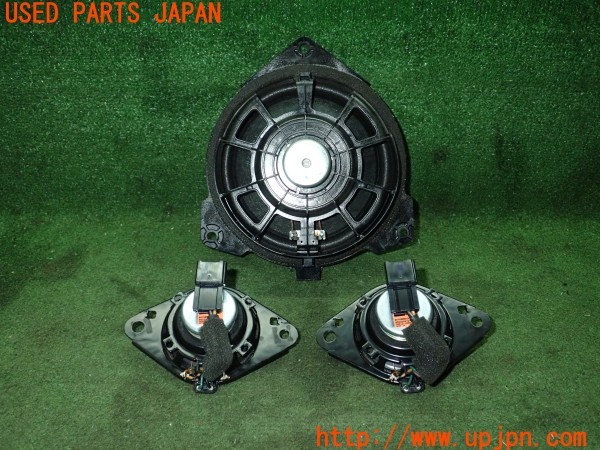 3UPJ=25780535]ハリアー(ZSU60W)前期 純正 861600R140 861600WU50 リアスピーカー 中古_m3
