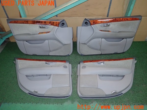3UPJ=25820637]セルシオ(UCF31)前期 純正 ドア内張り 中古_m0
