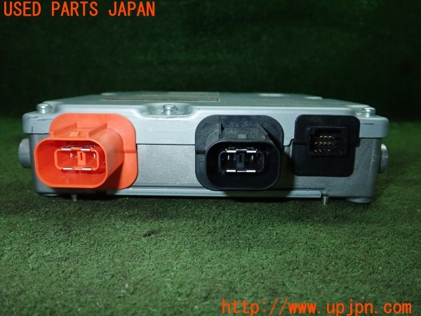 3UPJ=25850580]カローラツーリング ハイブリッド WxB(ZWE219W)純正 6365110 インバーター 中古_m3