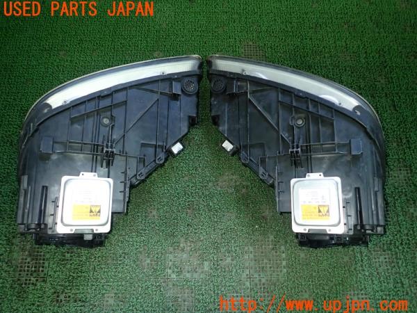 3UPJ=25900561]ポルシェ カイエン ターボ(9PAM4851A 957型)純正 7L5.941.031.J 7L5.941.032.J ヘッドライト 社外 リムカバー付き 中古_m1