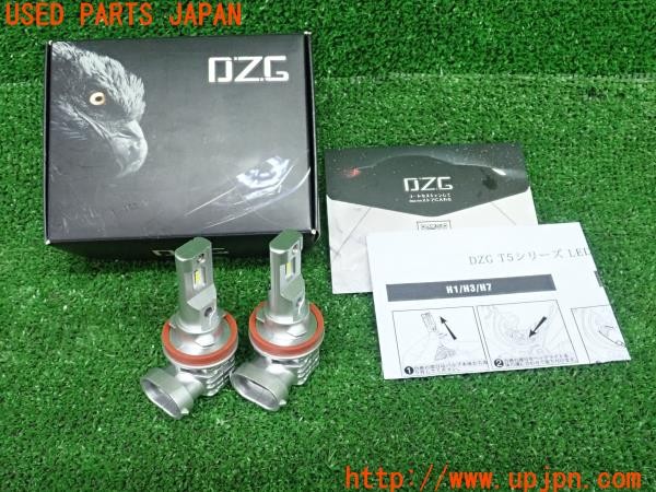 3UPJ=25970505]BMW 120i カブリオレ(UL20  E88)DZG LEDバルブ① フォグランプ 中古_m0