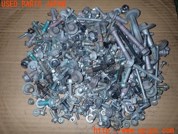 3UPJ=25990720]ロードスター(ND5RC)前期 ネジ・ナット・ステー類 ジャンク_m0