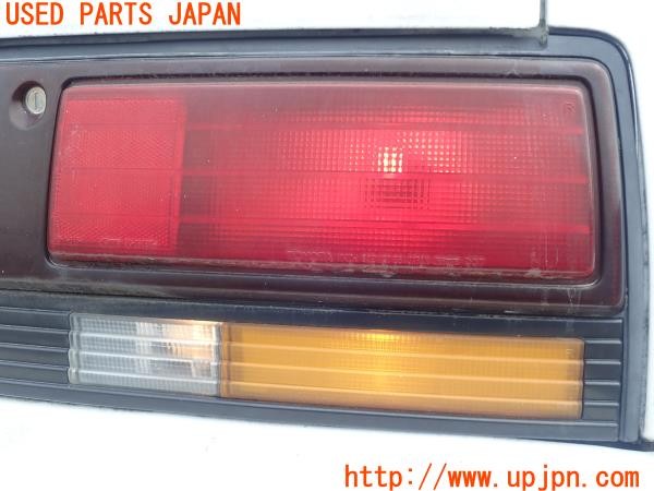3UPJ=26080547]MR2 G(AW11)後期 純正 テールランプ 中古_m4