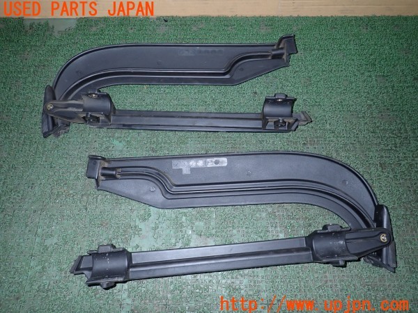 3UPJ=26160012]ジープラングラー スポーツ(TJ40S)純正 55175859A ウィンドシールド ヘッダーチャンネル ドアフレーム 中古_m1