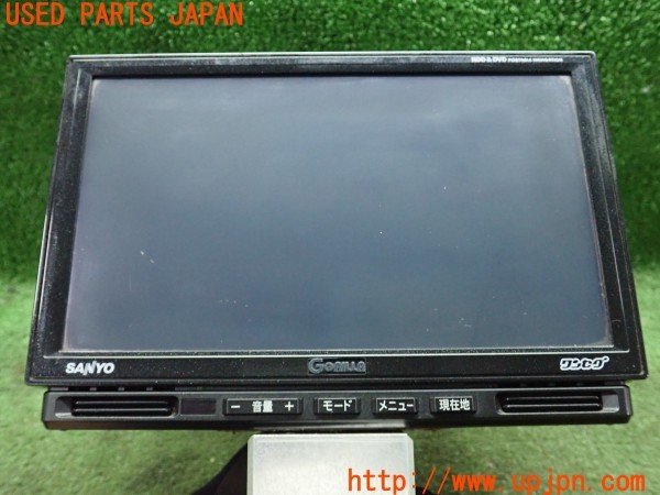 3UPJ=26160548]ジープラングラー スポーツ(TJ40S)三洋電機 SANYO GORILLA NV-HD830DT ポータブルナビ 社外 台座付き 中古_m1