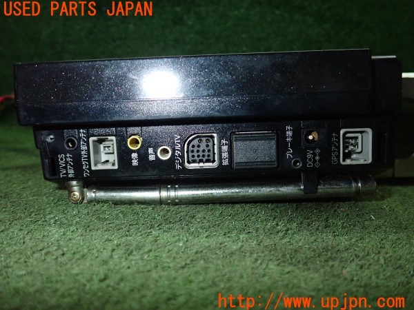 3UPJ=26160548]ジープラングラー スポーツ(TJ40S)三洋電機 SANYO GORILLA NV-HD830DT ポータブルナビ 社外 台座付き 中古_m3