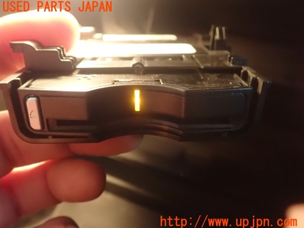 3UPJ=26170503]ボルボ V40(MD4204T)三菱電機 9UD11S ETC車載器 中古_m4