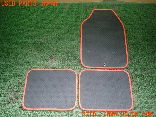 3UPJ=26180629]シビック タイプR(FK8)MOMO モモ フロアマット 中古_m3