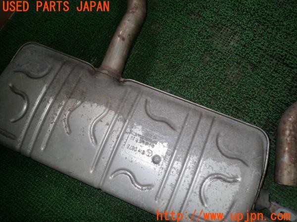 3UPJ=26240152]ベンツ CLA180(117942 X117)純正 A2464910400 A2464911100 マフラー 2分割カット 中古_m3