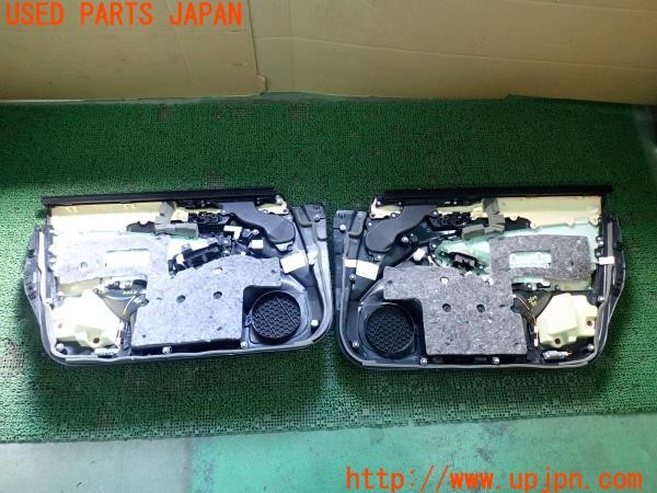 3UPJ=26290637]クラウンハイブリッド アスリートG リボーン ピンク(AWS210)純正 フロントドア内張り 中古_m4