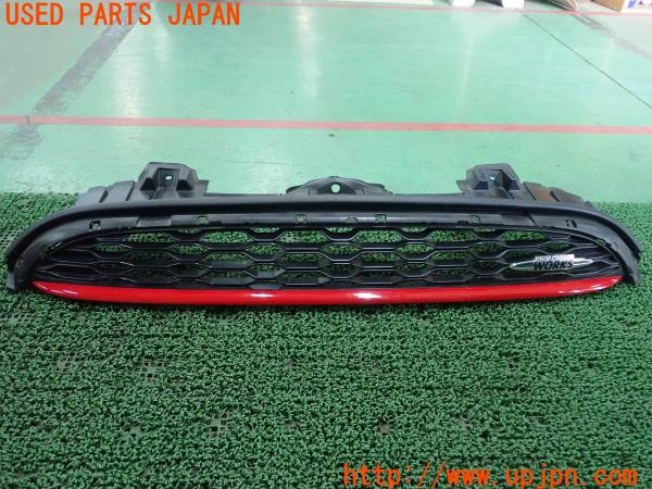 3UPJ=26320047]BMW ミニ(MINI)ジョンクーパーワークス(JCW F56)純正 フロントグリル 中古_m0