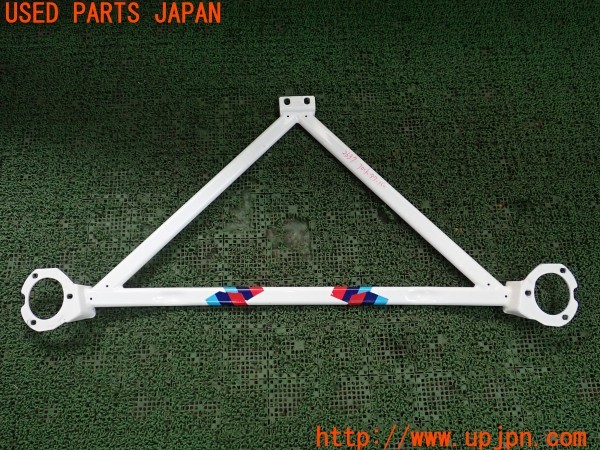 3UPJ=26370705]BMW Z4 ロードスター(BT30 E85)前期 社外 フロントタワーバー 中古_m2