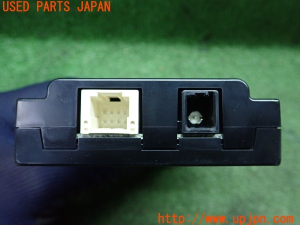 3UPJ=26390503]ヴォクシーハイブリッド(ZWR80G)純正ビルトイン 08686-00341 ETC車載器 中古_m3